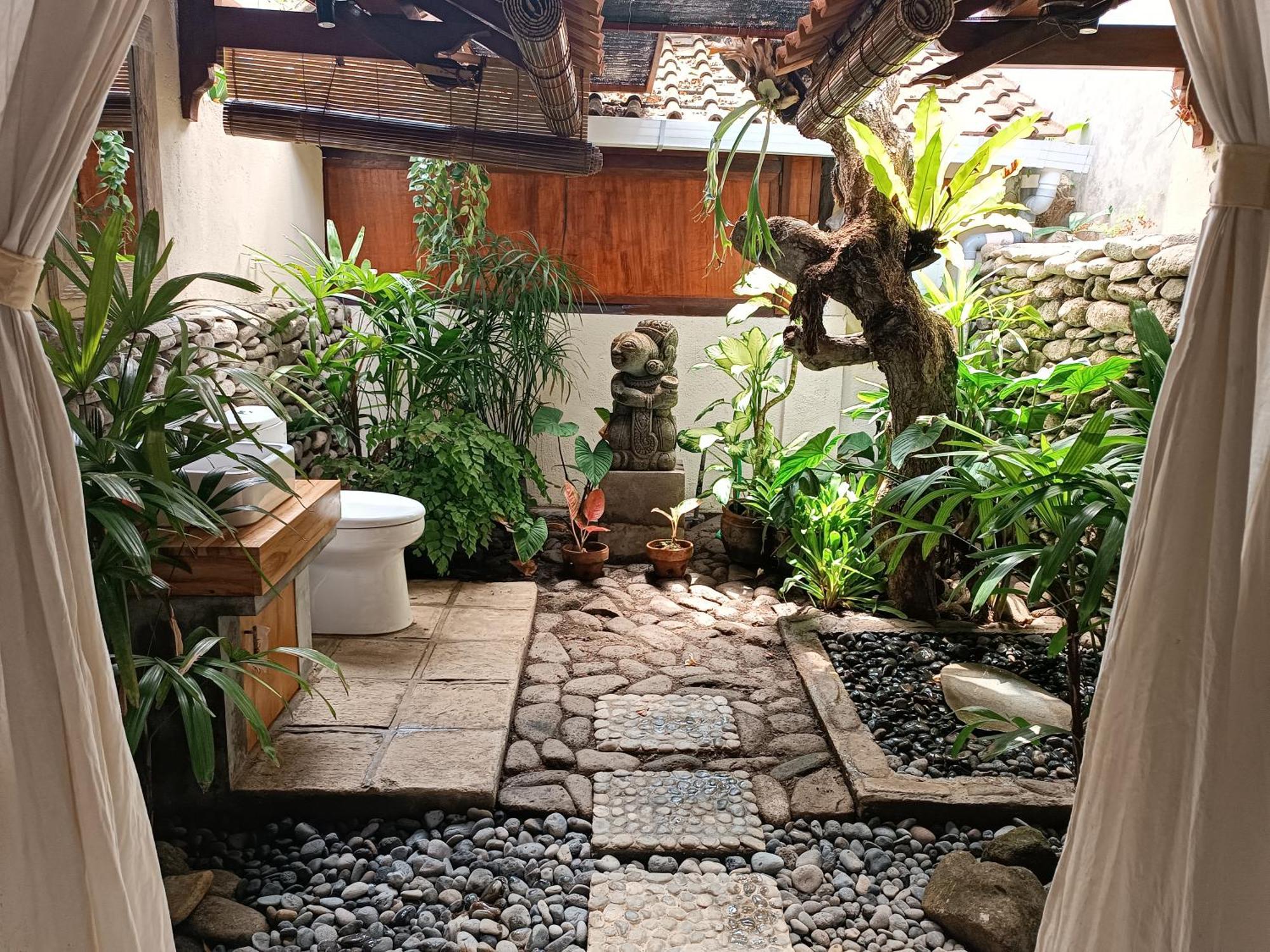 Katang - Katang Guest House Denpasar Extérieur photo