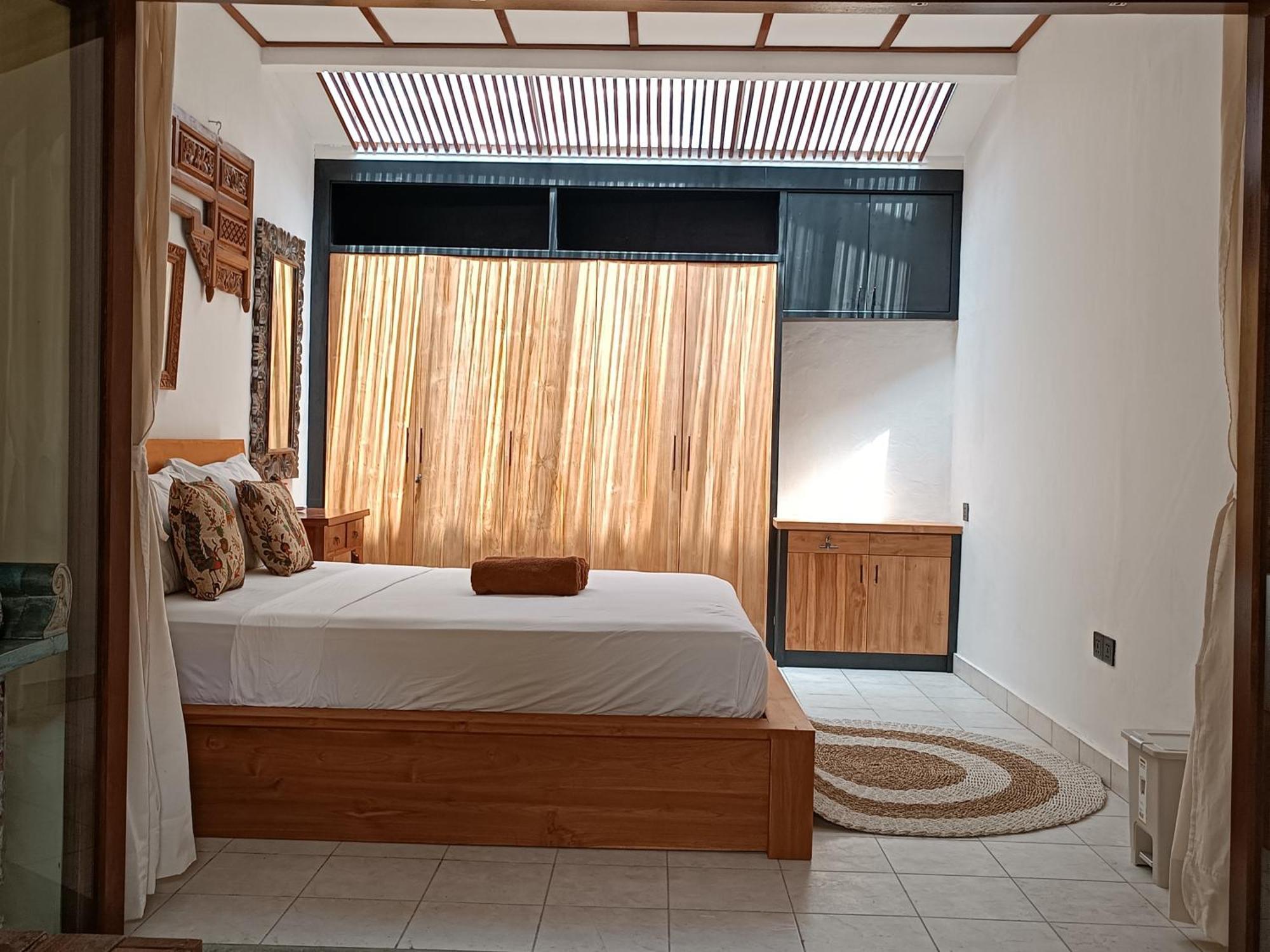 Katang - Katang Guest House Denpasar Extérieur photo